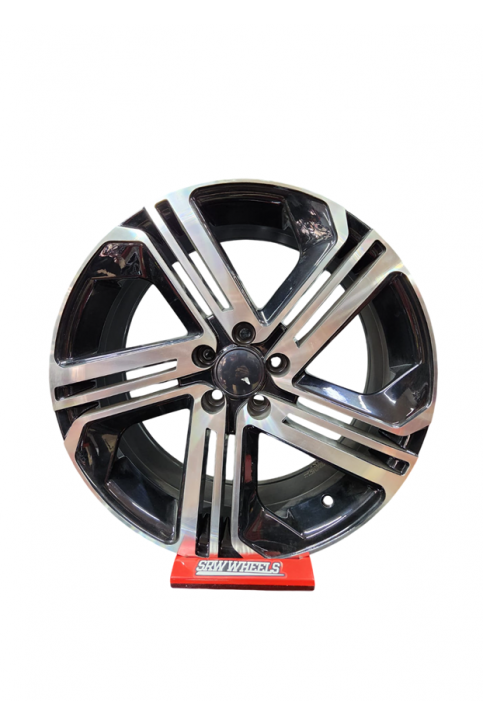 17 İnç 5x100 Seat Uyumlu Jant - Gümüş-Siyah Renk